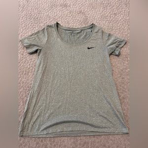 women’s nike dri-fit shirt